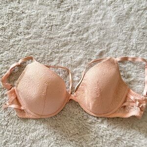Lace Push-Up Bra in Peach
